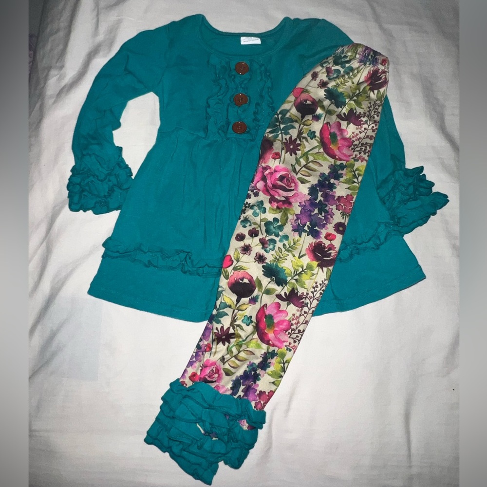 Size 3T super cute outift !